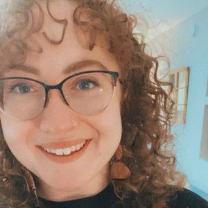 Meet your Posher, Abigail